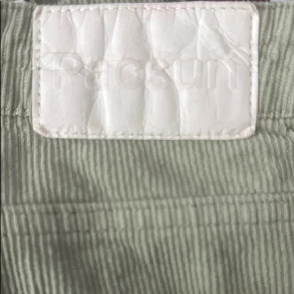 PacSun Women's Sage Green Corduroy Mom Shorts - Picture 5 of 5